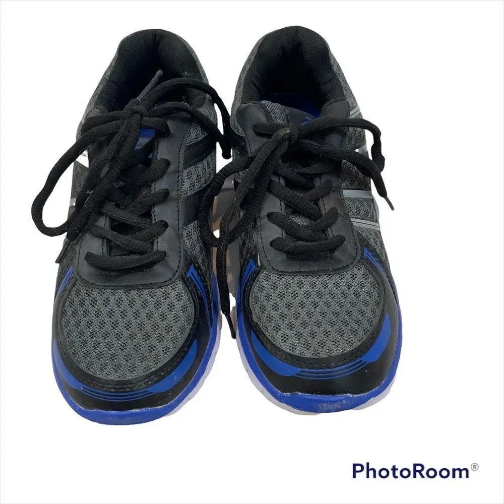 Boys Zone Pro Blue and‎ Black Sneakers Size 2